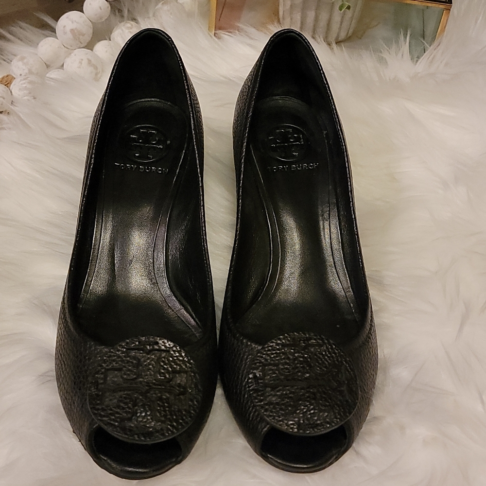 Tory Burch Black Peep Toe Leather 9.5